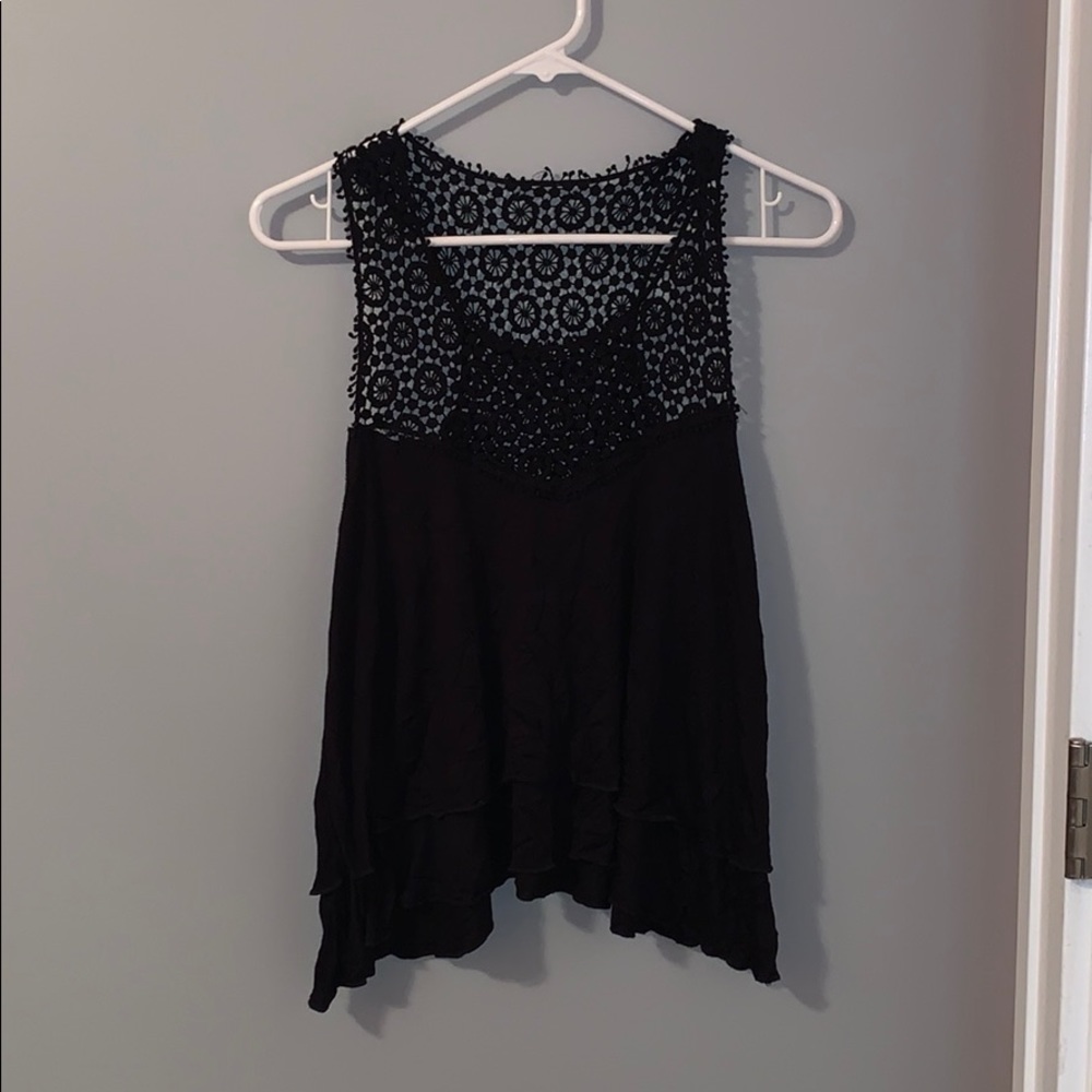 Black tank top!
